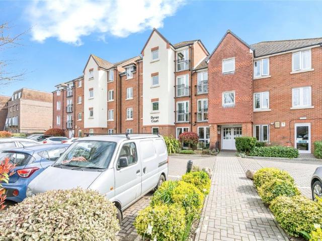 Flat for sale in Chichester, Littlecote