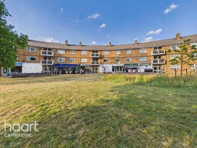 Flat for sale in Arbury, Cambridgeshire