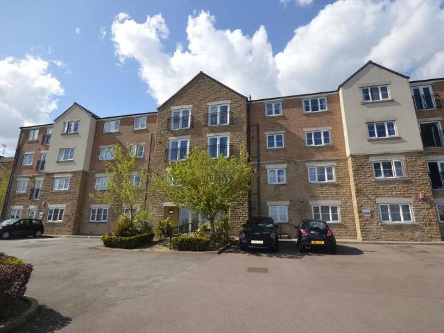 Flat for sale in Richmond Park, Kimberworth