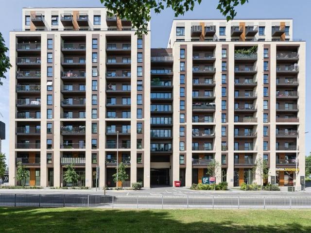 Flat for sale in Greater London