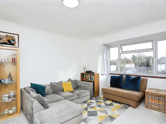 Flat for sale in London Borough of Croydon, Greater London