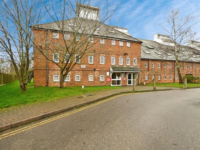 Flat for sale in King's Lynn, King's Lynn and West Norfolk