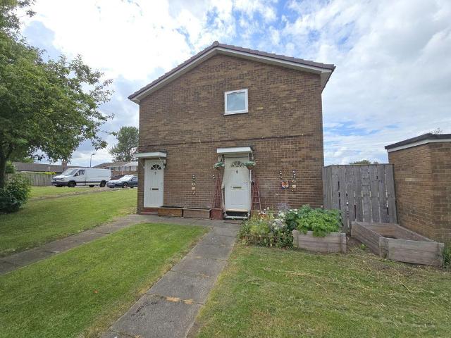 Flat for sale in Pegswood, Northumberland