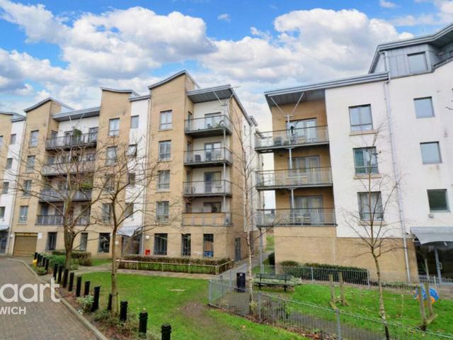 Flat for sale in The Dales, Key Street