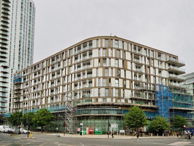 Flat for sale in Hale Village, Tottenham Hale