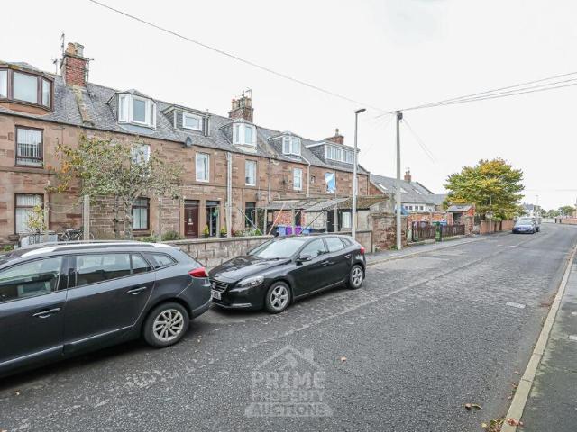 Flat for sale in Links, Montrose