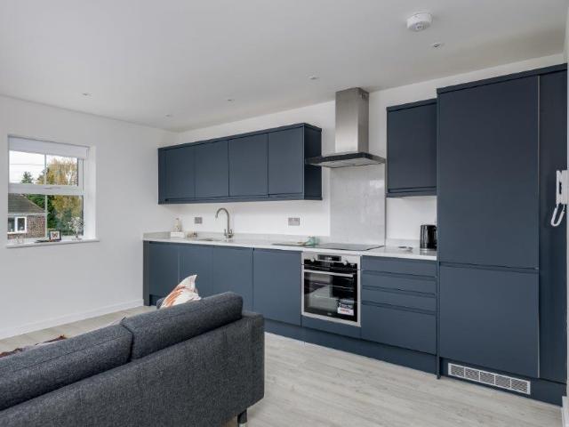 Flat for sale in Merstham, Merstham