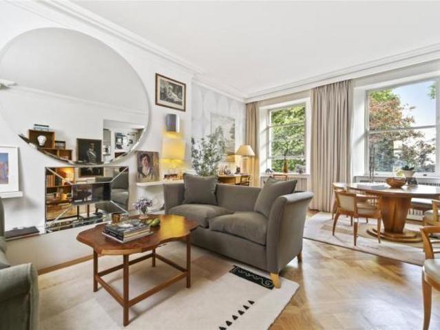 Flat for sale in City of Westminster, Greater London