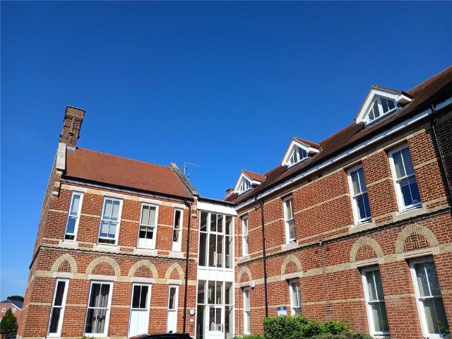 Flat for sale in Martyrs Field, The Bridge