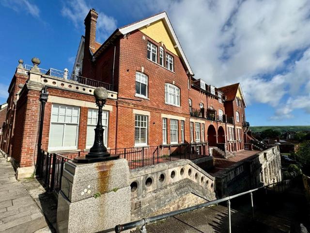 Flat for sale in Swanage, East Dorset