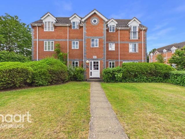 Flat for sale in Chesterton, Arbury