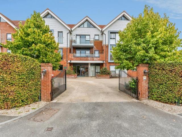 Flat for sale in Fishlake, Test Valley