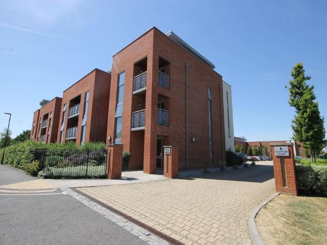 Flat for sale in World's End, Perryfields