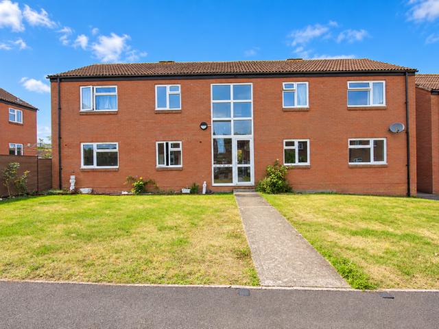 Flat for sale in Street, Somerset