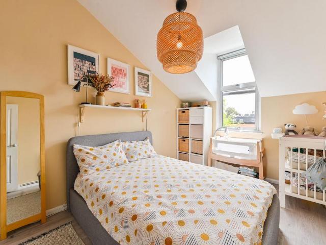 Flat for sale in Loughborough Junction, Greater London