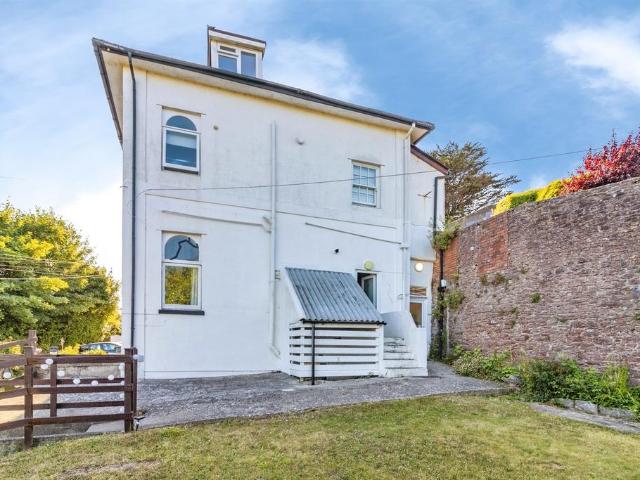 Flat for sale in Oldway, Livermead