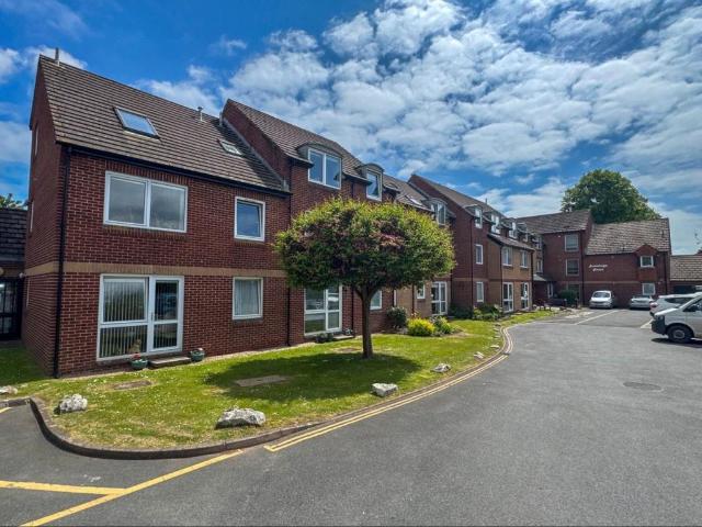 Flat for sale in Knowles Hill, Teignbridge