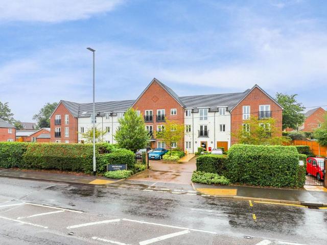 Flat for sale in Hucknall, East Midlands