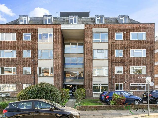 Flat for sale in London Borough of Barnet, Greater London