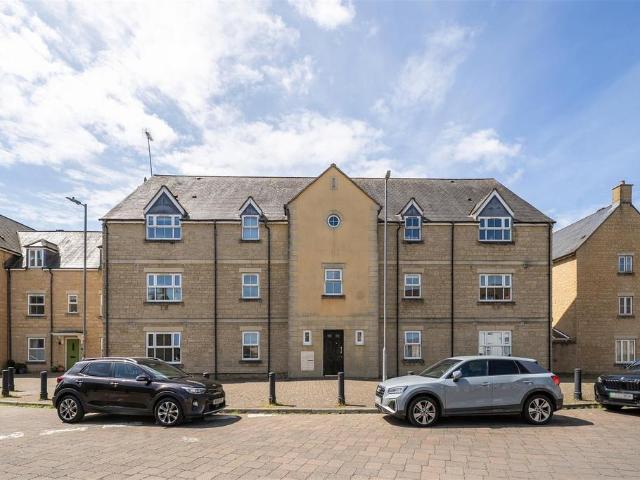 Flat for sale in Corsham