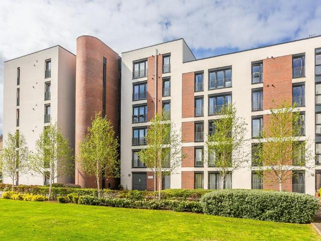 Flat for sale in East Pilton, Scotland