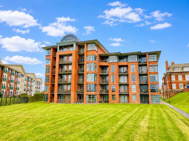 Flat for sale in Knowle, Blackpool
