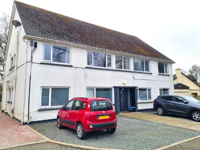 Flat for sale in Waun Fawr, Wales