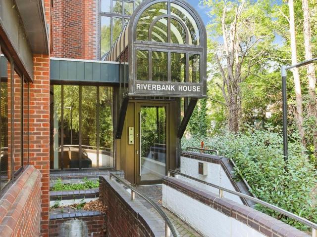 Flat for sale in Tonbridge, Tonbridge and Malling