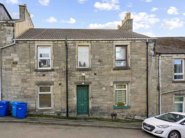 Flat for sale in Headwell, Dunfermline