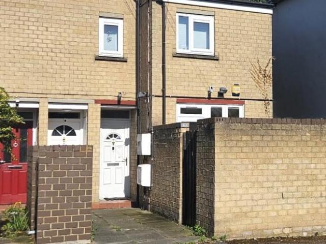Flat for sale in Greater London