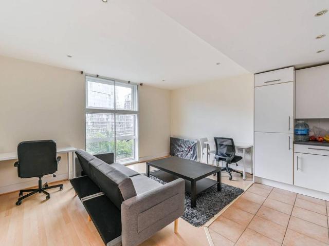 Flat for sale in Greater London