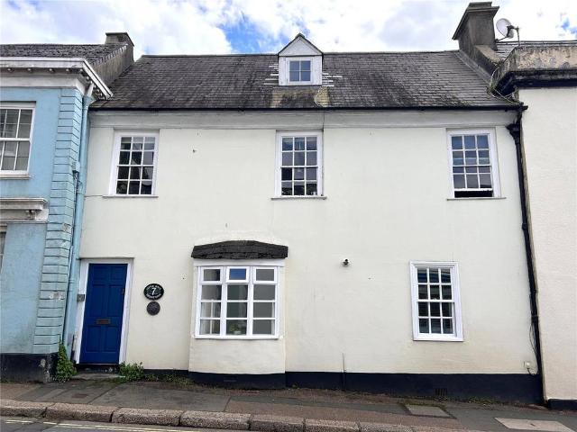 Flat for sale in Strode, Devon