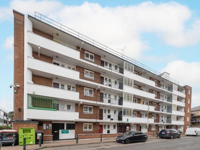 Flat for sale in Patmore Estate, Nine Elms