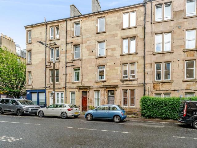 Flat for sale in Merchiston, Scotland