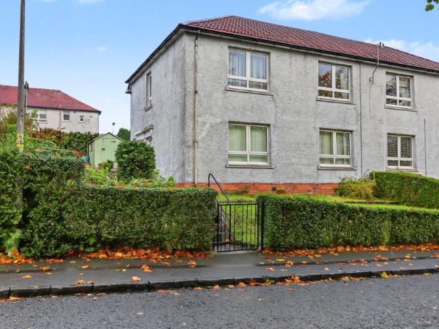 Flat for sale in Parkhall, Duntocher