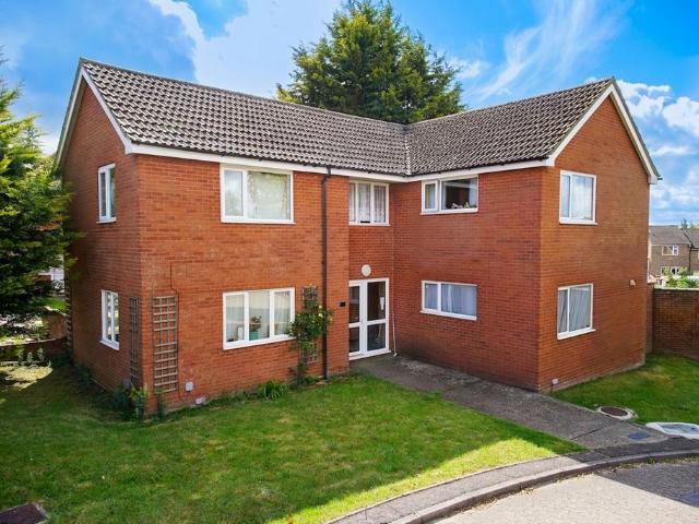 Flat for sale in Diss, Burgh St Peter