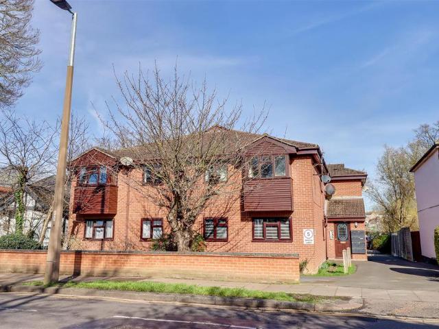 Flat for sale in Alton Barnes, Isle Of Man