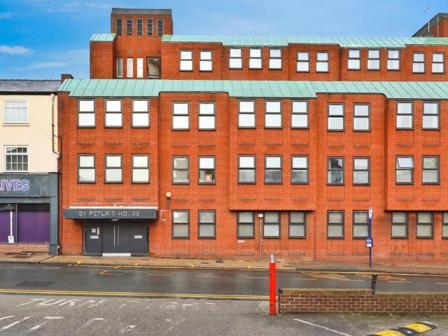 Flat for sale in Hyde Park, South Yorkshire