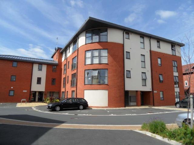 Flat for sale in Wilden, Rushock