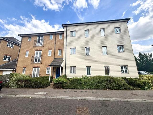 Flat for sale in Greater London