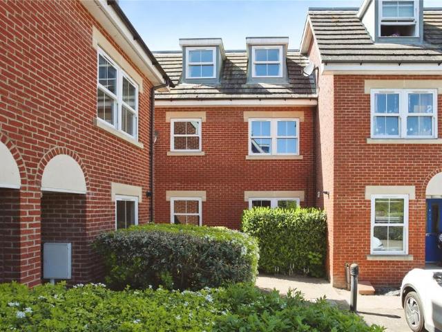 Flat for sale in Brook Street, Bourne Vale