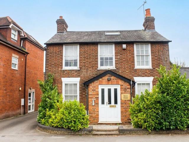 Flat for sale in Loddon Park Farm, Twyford