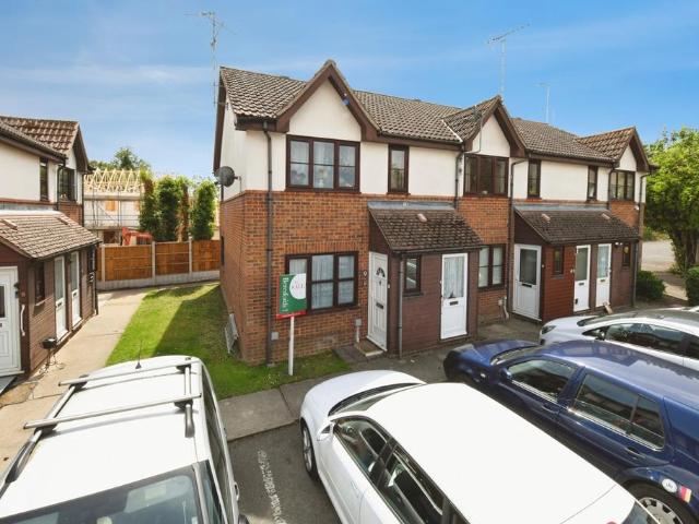 Flat for sale in Maldon, Essex