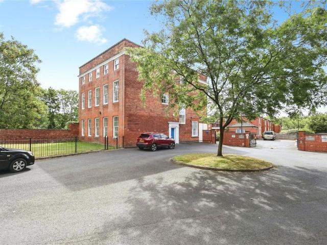 Flat for sale in Brookvale Village, Stockland Green