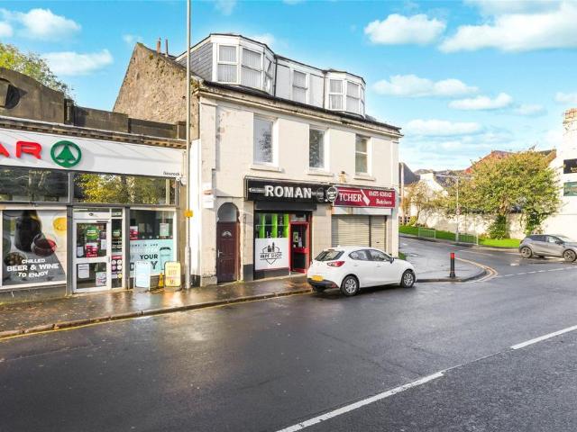 Flat for sale in Cardwell Bay, Gourock