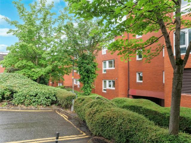 Flat for sale in Garnethill, Scotland