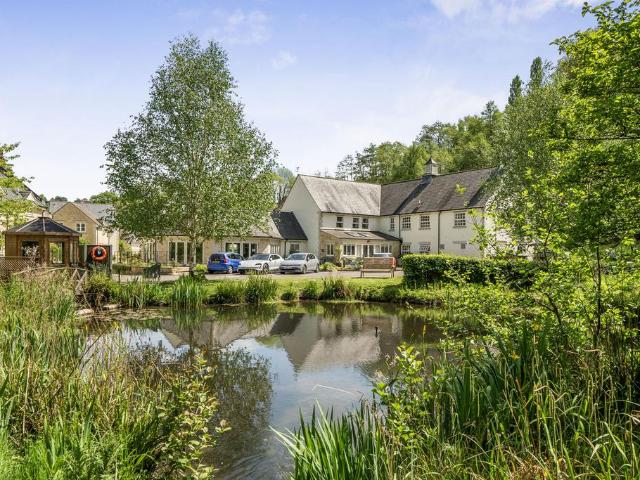 Flat for sale in School House, Gloucestershire