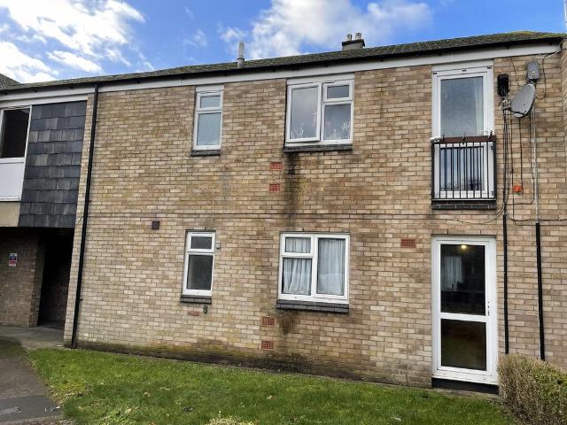 Flat for sale in Harrold, Bedford