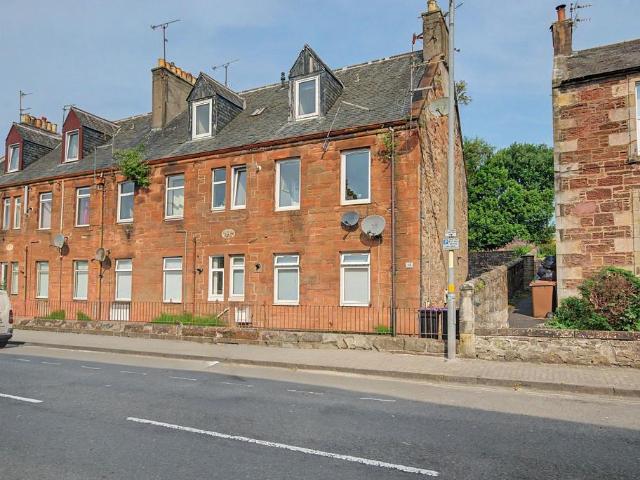 Flat for sale in Maybole, Scotland