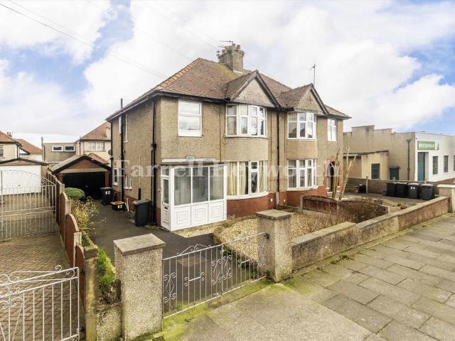 Flat for sale in West End, Bare